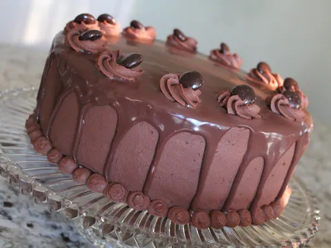 Cokoladna Truffle Torta sa nadjevom od marakuje