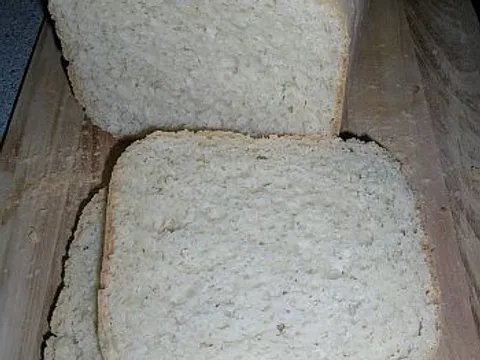 Bijeli kruh iz Pekača
