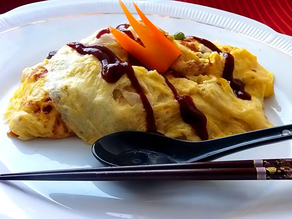 Omurice(japanski omlet s rižom i piletinom)