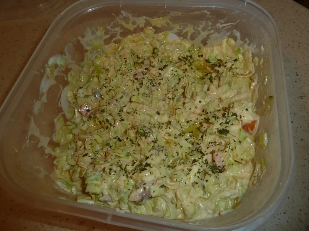Dukan pikantna salata-riblji namaz