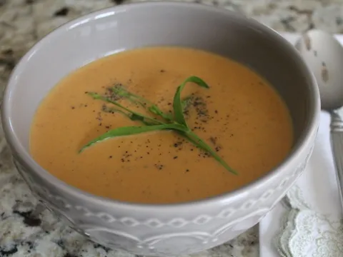 Krem juha od cvjetace sa dimljenom paprikom