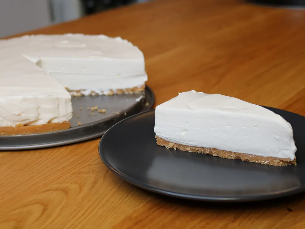 Torta od sira ( Cheesecake ) - bez pečenja - fina i kremasta