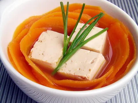 Tofu sa šargarepom