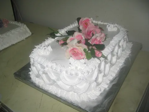 ovo je torta za sretan brak