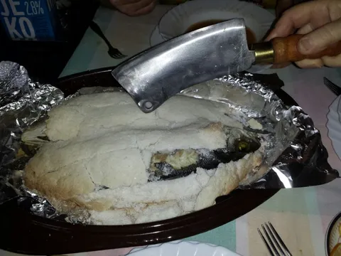 Morska riba pečena u soli