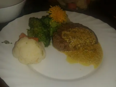 biftek sa zelenim paprom