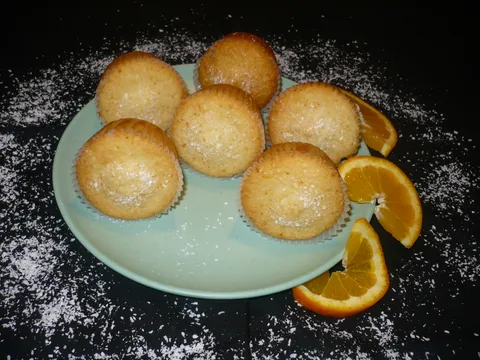 Veganski muffini s kokosom i narančom