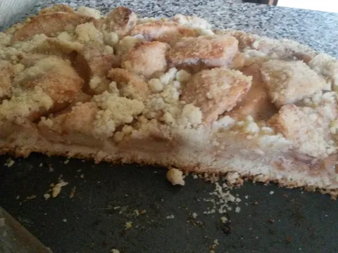Mrvičasta pita od jabuka by Milicza