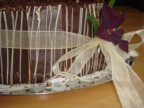 detalj  čokoladne  torte