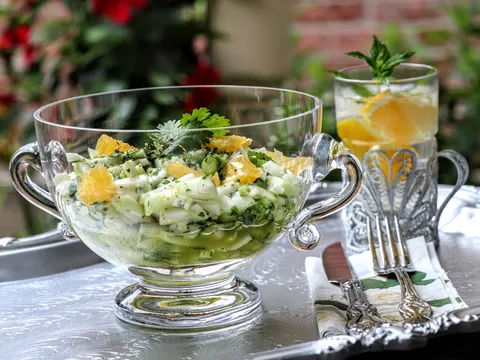 Salata od kelerabe sa korijanderom i citrusima