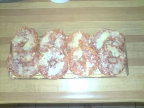 Bagel pizza