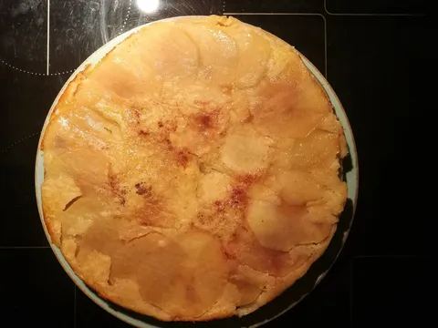 Prevrnuti kolač od jabuka