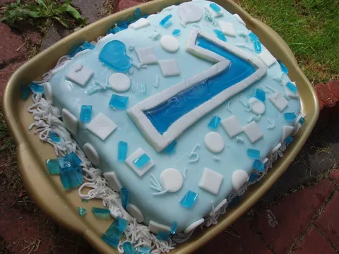 Sa zakasnjenjem&#8230;torta za sinov prvi rodjendan!