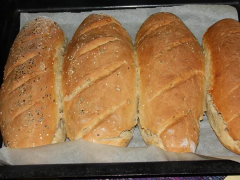 Giocchin raženi kruh sa sjemenkama