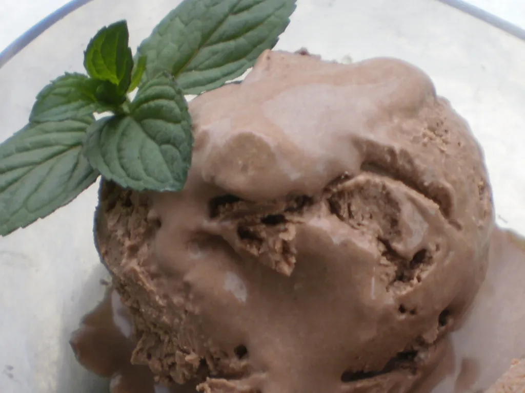Čokoladni čizkejk sladoled