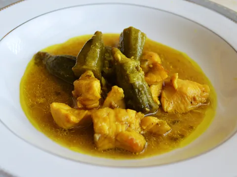 Curry bamija