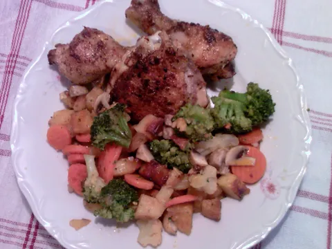 Piletina pečena na soli bez imalo ulja i povrće&#8230;malo zdravog ručka za promjenu