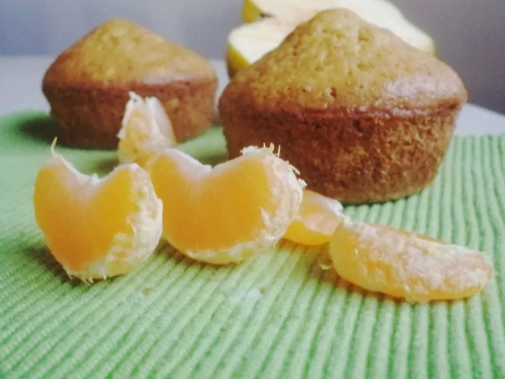 Muffini s mandarinama i dunjom