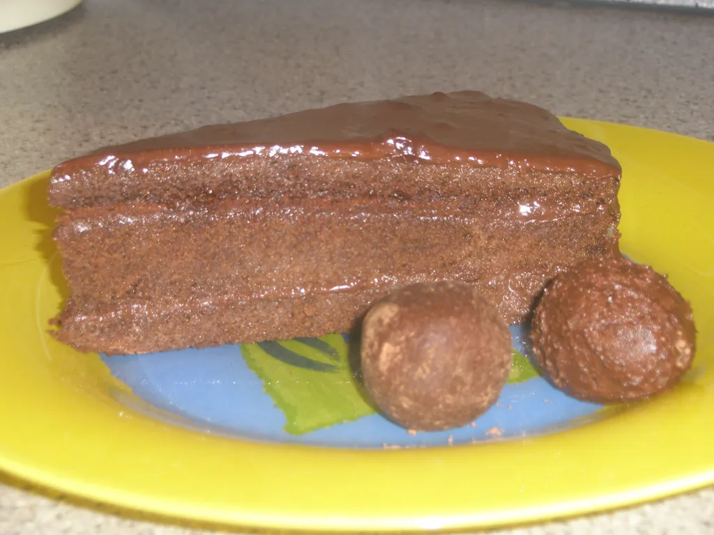 Truffle Ganache čokoladna torta i čokoladni truffles