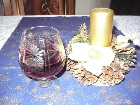 Liker od crvenog vina