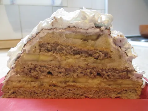 Piramida torta