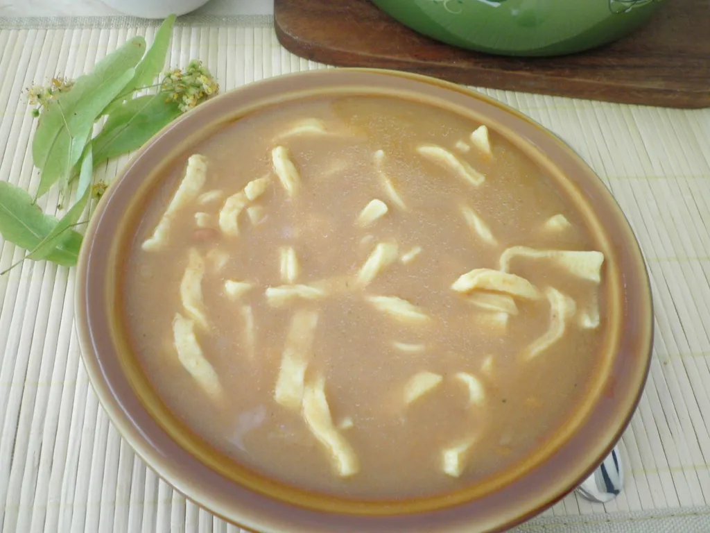 Bažulova juha  s domaćim rezancima