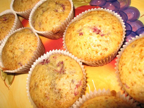 muffins sa palentom i malinama