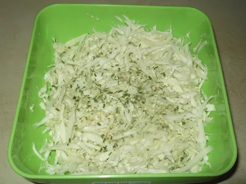 Salata od svežeg kupusa