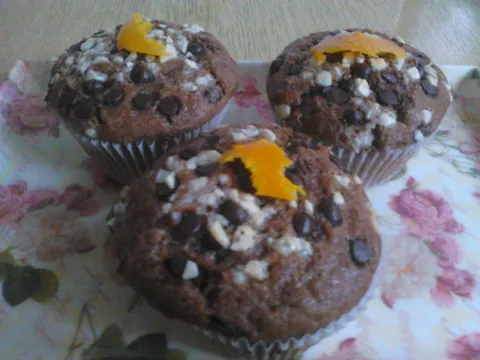 Chocolate-chip orange muffins
