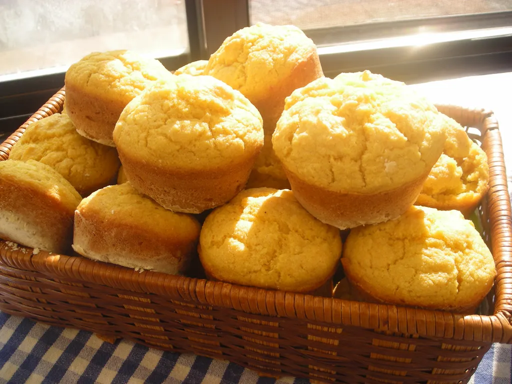 Corn Muffins (Kukuruzni muffinsi)
