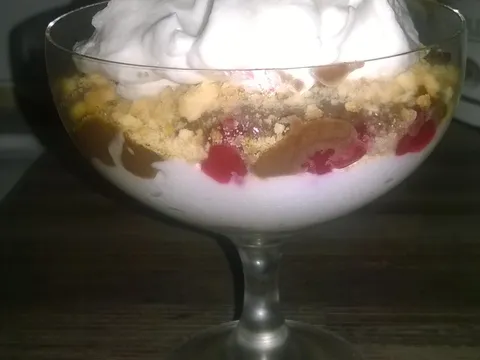 Dessert iz čaše