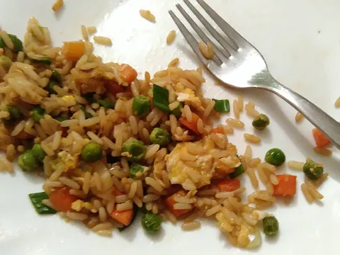 Minimalistička pržena riža (Fried rice)