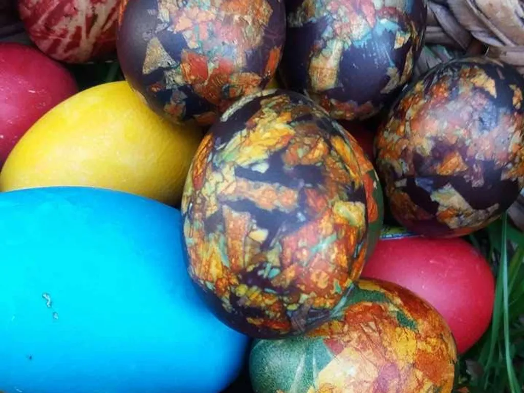 Farbanje jaja za Uskrs