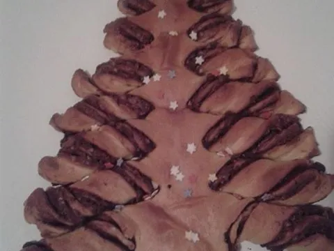Nutella christmas tree bread