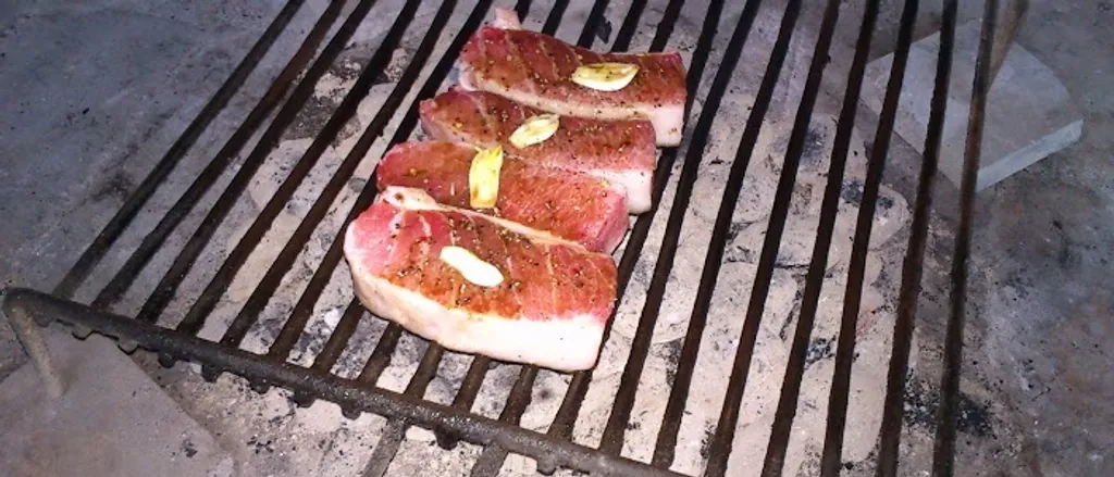 Tuna steak