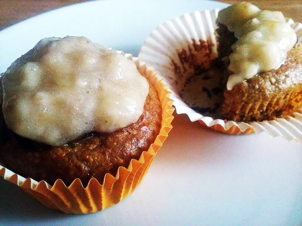 Zdravi muffini sa zobenim pahuljicama i orasima