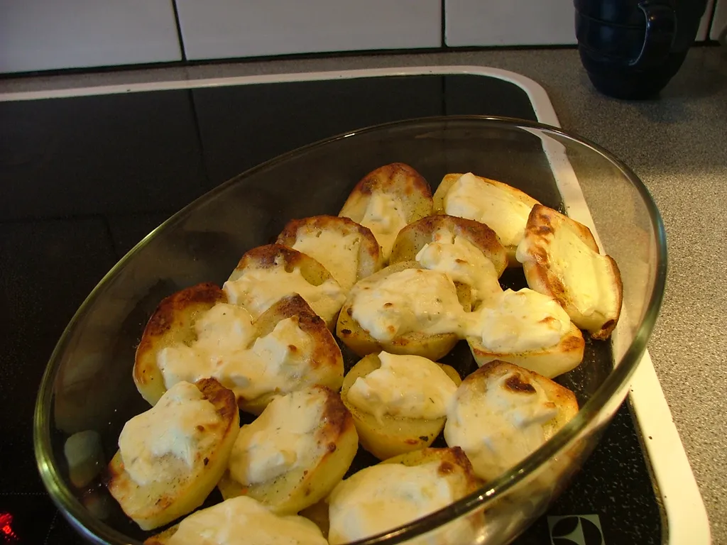 Krompir sa feta sirom