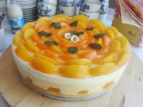 Krem torta od narancastog voca