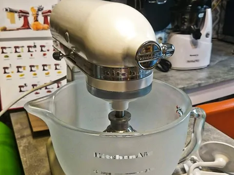 Kitchenaid (frosted pearl)