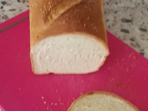 Fini mliječni kruh