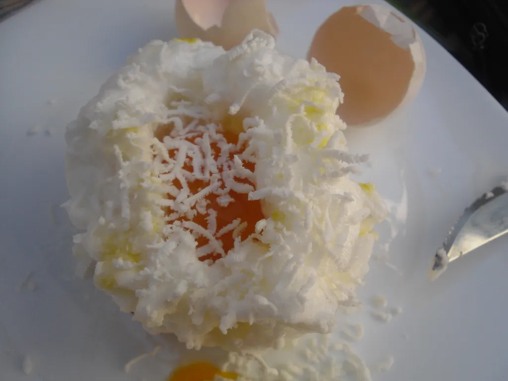 Jaja u gnezdo