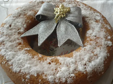 Bakin Božićni kolač s grožđicama (brusnicama)...