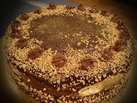 Fenomenalna Torta s lješnjacima i karamelom by Mily