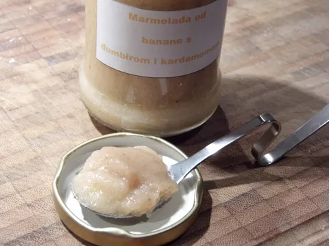 Marmelada od banana s đumbirom i kardamomom