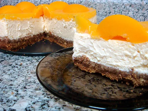 Peach cheesecake (torta od sira sa breskvama)