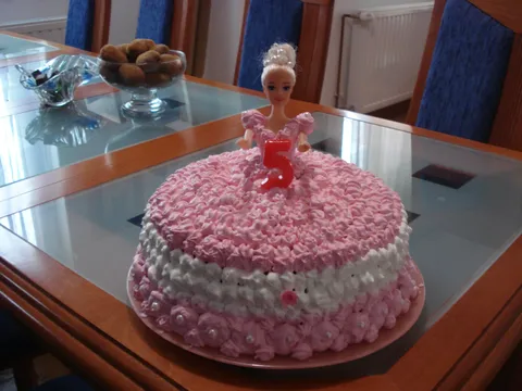 Barbie torta <3