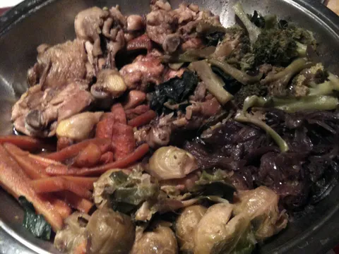 Piletina i povrće u woku