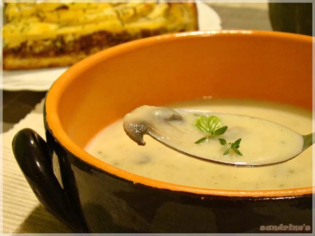 Krumpirova krem juha s gljivama