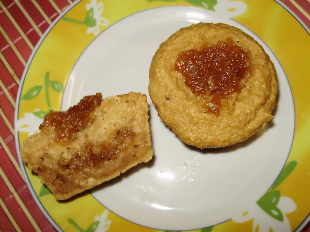 Keks muffini sa karamel jabukama