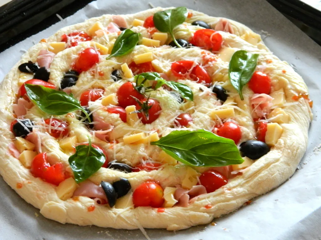 Twisted pizza-zarolana pizza